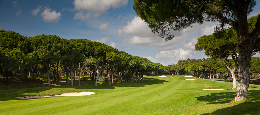 https://mdw-travel-data-us-east-1.s3.amazonaws.com/img/country/Portugal/Golf-Academy-of-Vilamoura/img_00.jpg