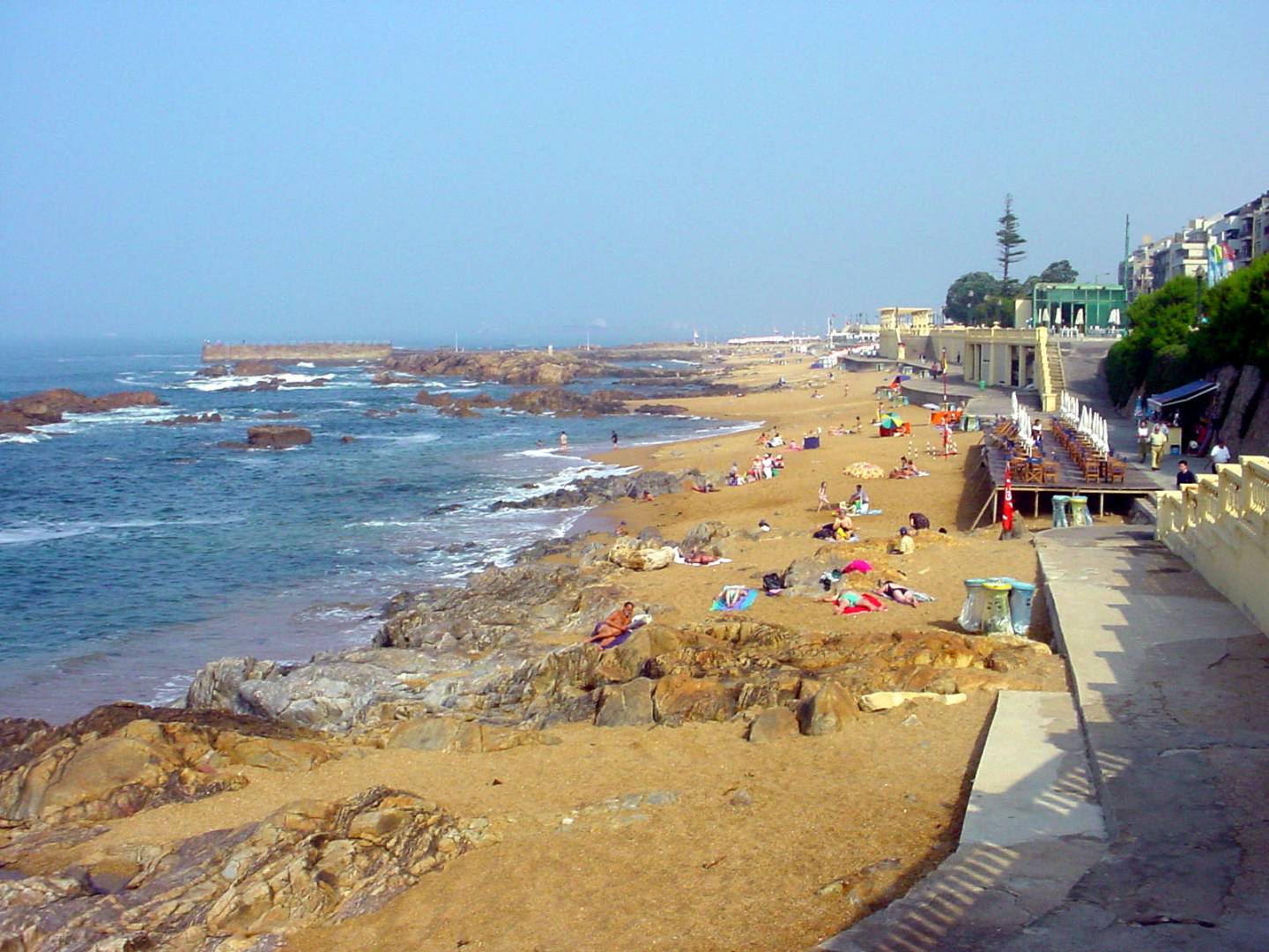 https://mdw-travel-data-us-east-1.s3.amazonaws.com/img/country/Portugal/Gondarem-Beach/img_02.jpg