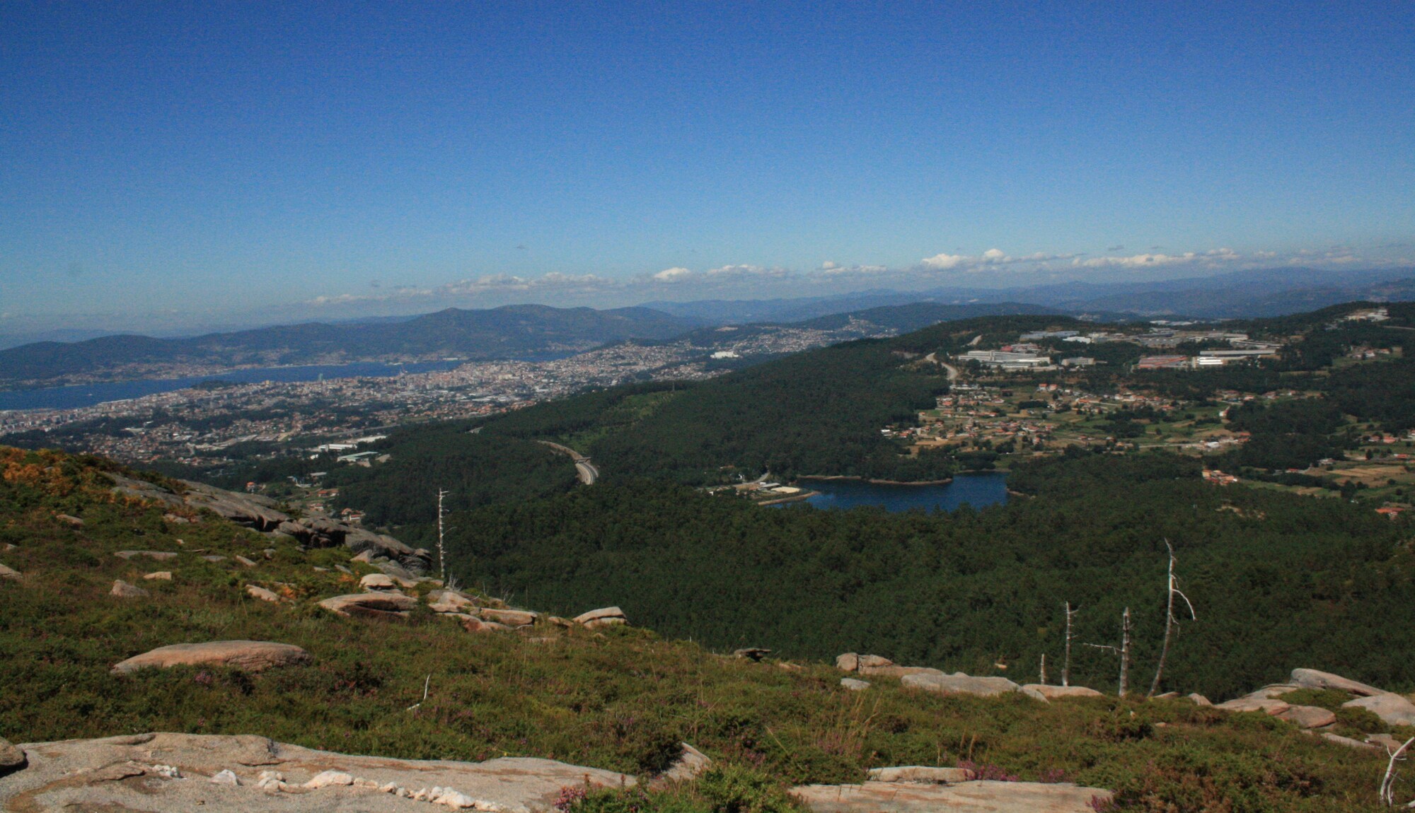 https://mdw-travel-data-us-east-1.s3.amazonaws.com/img/country/Portugal/Gondomar/img_01.jpg