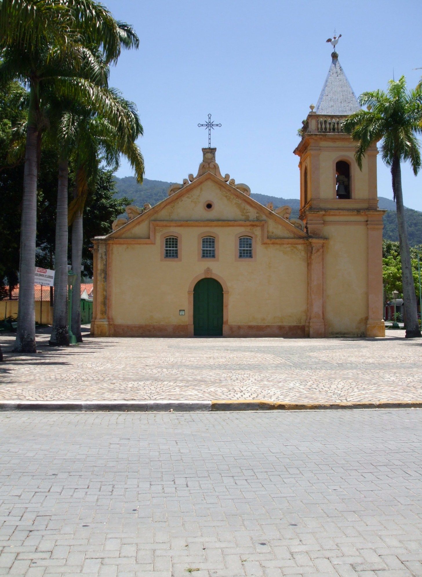 https://mdw-travel-data-us-east-1.s3.amazonaws.com/img/country/Portugal/Igreja-Matriz-de-Sao-Sebastiao/img_02.jpg