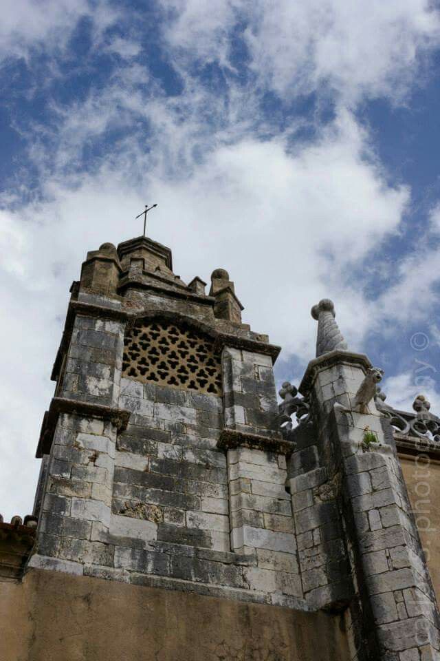 https://mdw-travel-data-us-east-1.s3.amazonaws.com/img/country/Portugal/Igreja-de-Jesus/img_02.jpg