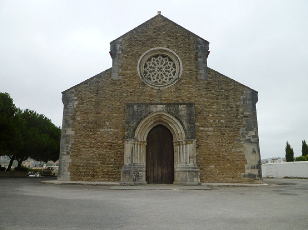 https://mdw-travel-data-us-east-1.s3.amazonaws.com/img/country/Portugal/Igreja-de-Santa-Maria-do-Castelo/img_03.jpg