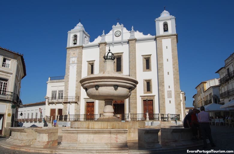 https://mdw-travel-data-us-east-1.s3.amazonaws.com/img/country/Portugal/Igreja-de-Santo-Antao/img_00.jpg