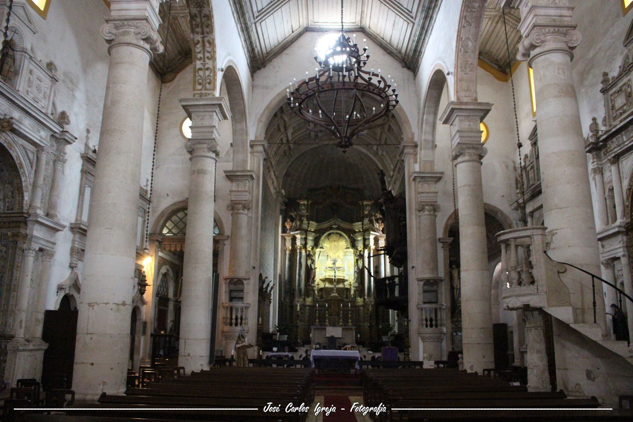 https://mdw-travel-data-us-east-1.s3.amazonaws.com/img/country/Portugal/Igreja-de-Sao-Joao-Baptista/img_02.jpg