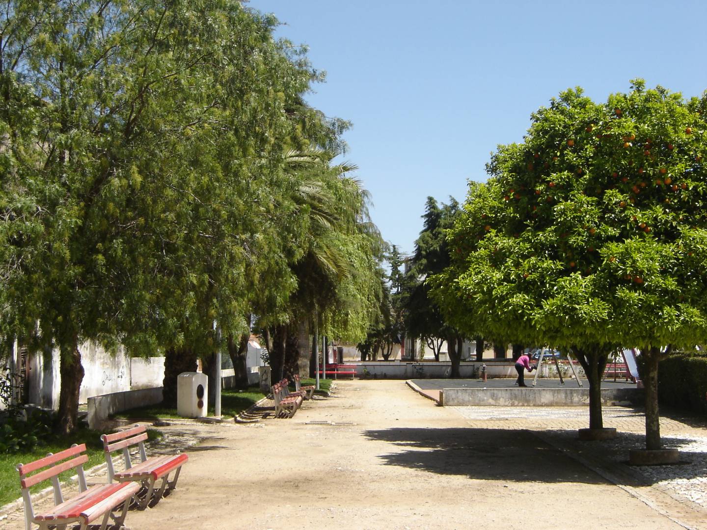 https://mdw-travel-data-us-east-1.s3.amazonaws.com/img/country/Portugal/Jardim-Publico-de-Viana-do-Castelo/img_02.jpg