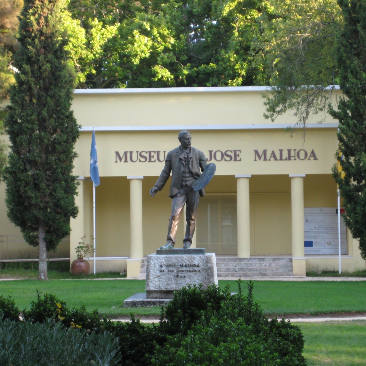 https://mdw-travel-data-us-east-1.s3.amazonaws.com/img/country/Portugal/Jose-Malhoa-Museum/img_01.jpg