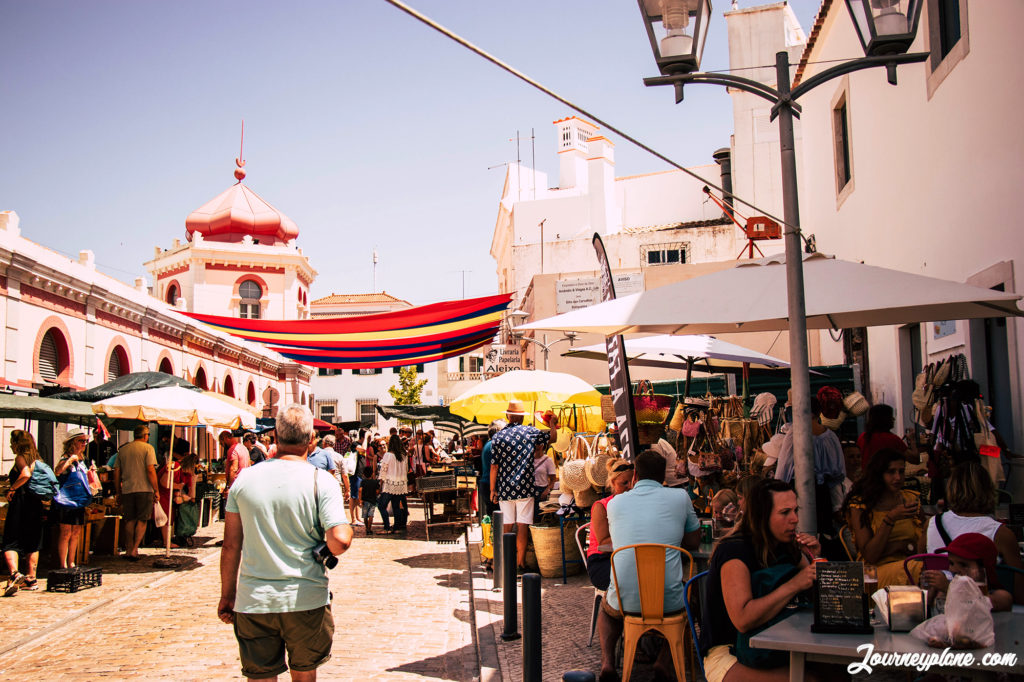 https://mdw-travel-data-us-east-1.s3.amazonaws.com/img/country/Portugal/Loule-Municipal-Market/img_01.jpg
