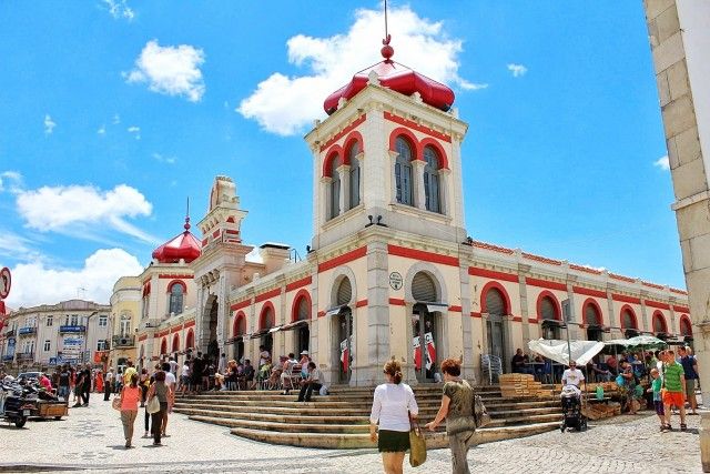 https://mdw-travel-data-us-east-1.s3.amazonaws.com/img/country/Portugal/Loule-Municipal-Market/img_02.jpg