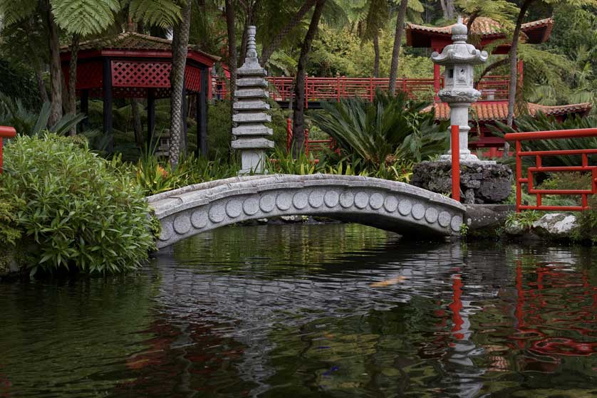 https://mdw-travel-data-us-east-1.s3.amazonaws.com/img/country/Portugal/Monte-Palace-Tropical-Garden/img_01.jpg