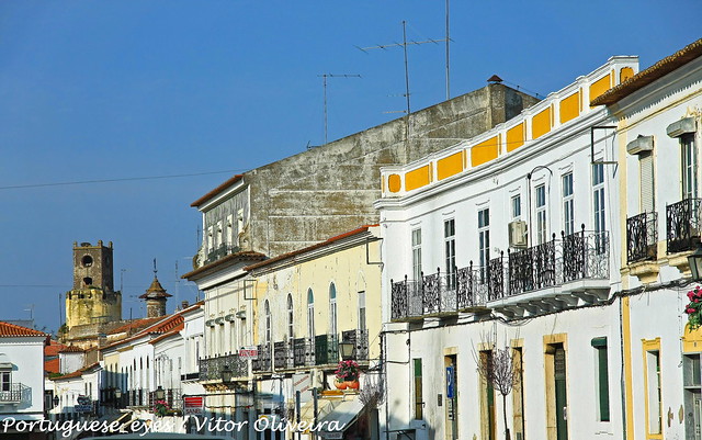 https://mdw-travel-data-us-east-1.s3.amazonaws.com/img/country/Portugal/Moura/img_03.jpg