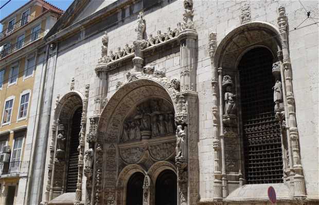 https://mdw-travel-data-us-east-1.s3.amazonaws.com/img/country/Portugal/Nossa-Senhora-da-Conceicao-Church/img_01.jpg