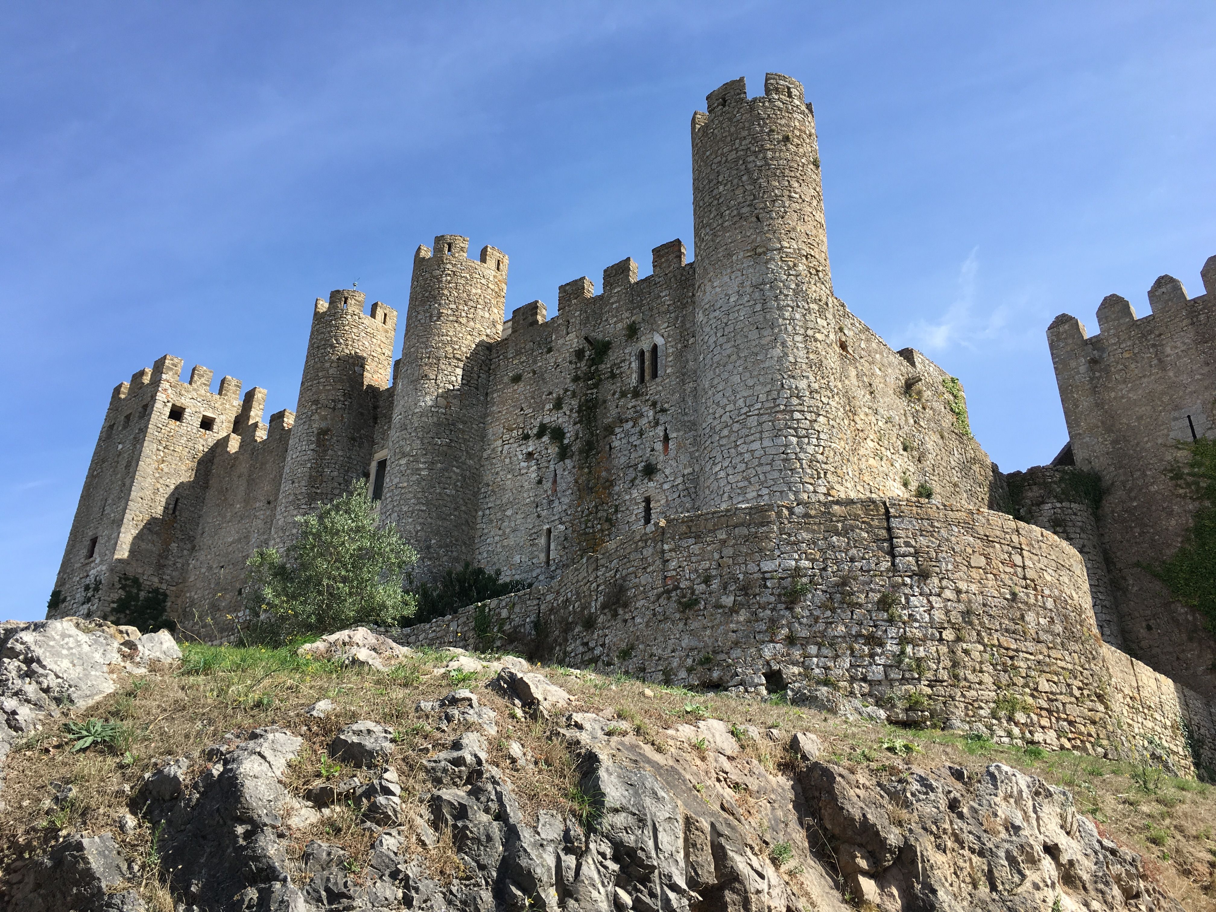 https://mdw-travel-data-us-east-1.s3.amazonaws.com/img/country/Portugal/Obidos-Castle/img_02.jpg