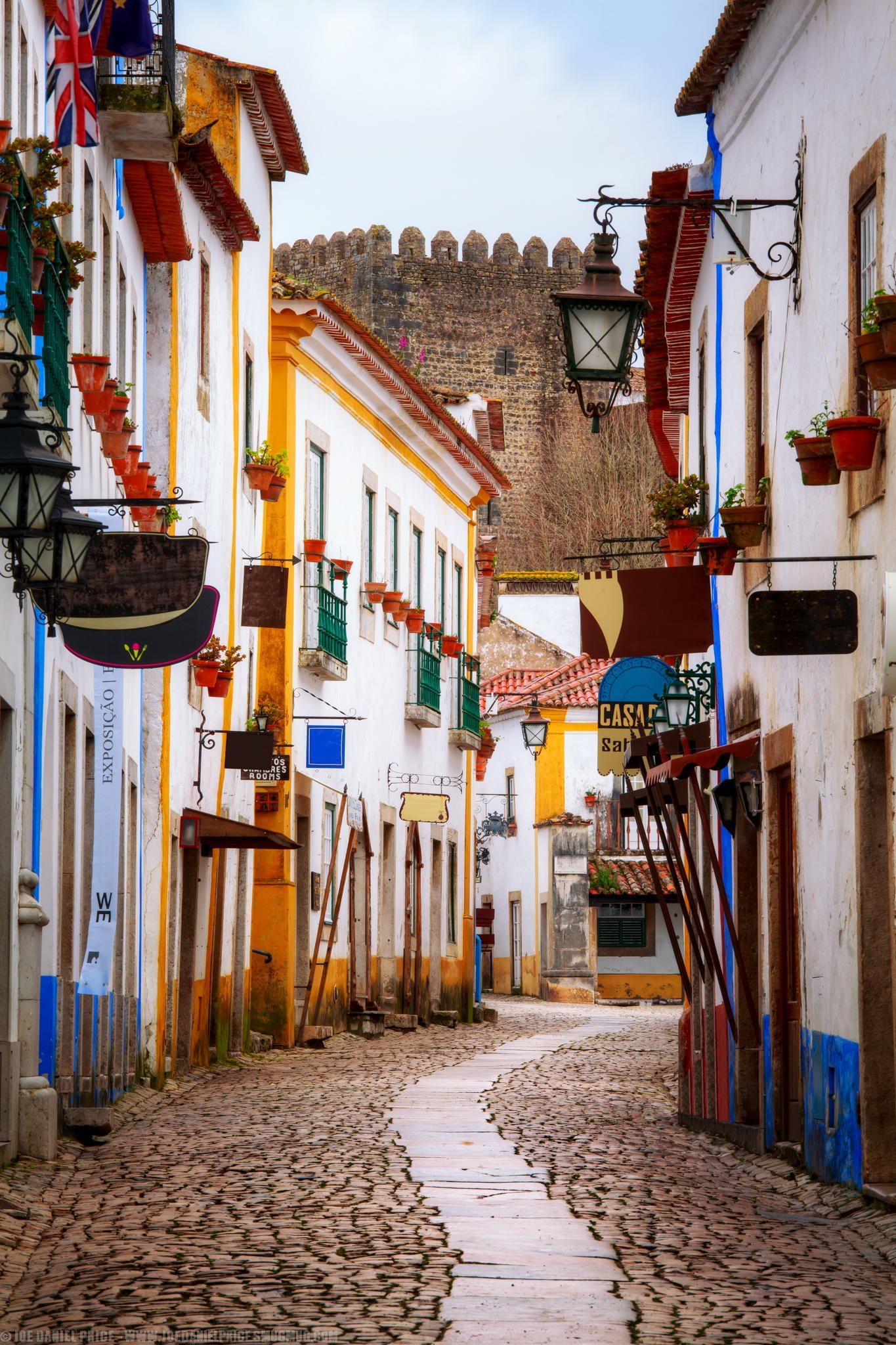 https://mdw-travel-data-us-east-1.s3.amazonaws.com/img/country/Portugal/Obidos-Village/img_03.jpg
