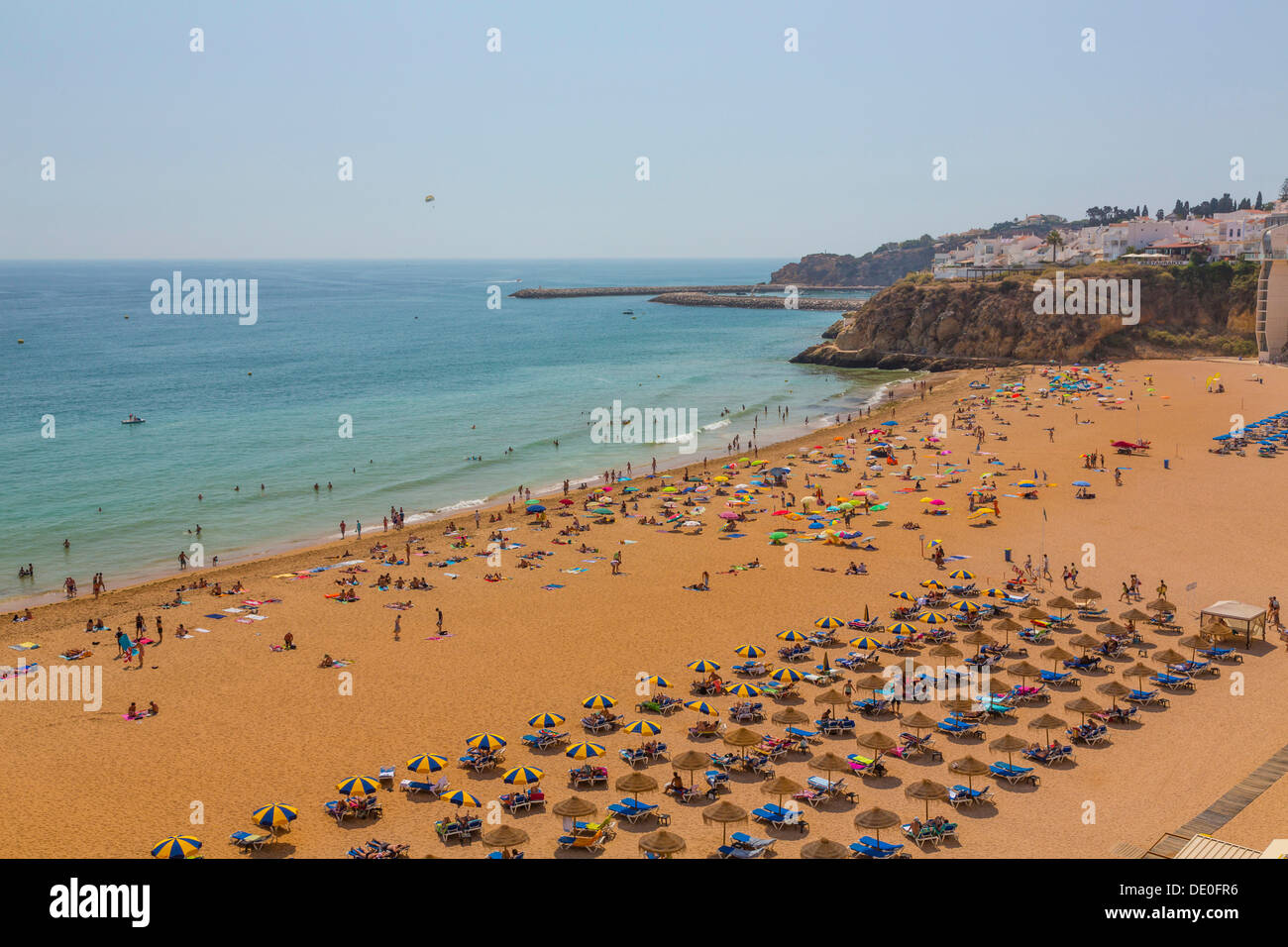https://mdw-travel-data-us-east-1.s3.amazonaws.com/img/country/Portugal/Penedo-Beach/img_03.jpg