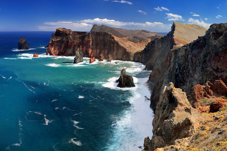https://mdw-travel-data-us-east-1.s3.amazonaws.com/img/country/Portugal/Ponta-de-Sao-Lourenco/img_04.jpg