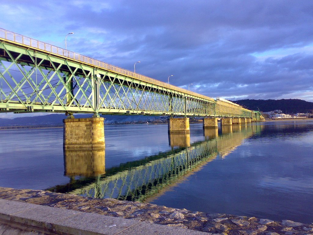 https://mdw-travel-data-us-east-1.s3.amazonaws.com/img/country/Portugal/Ponte-Eiffel/img_01.jpg