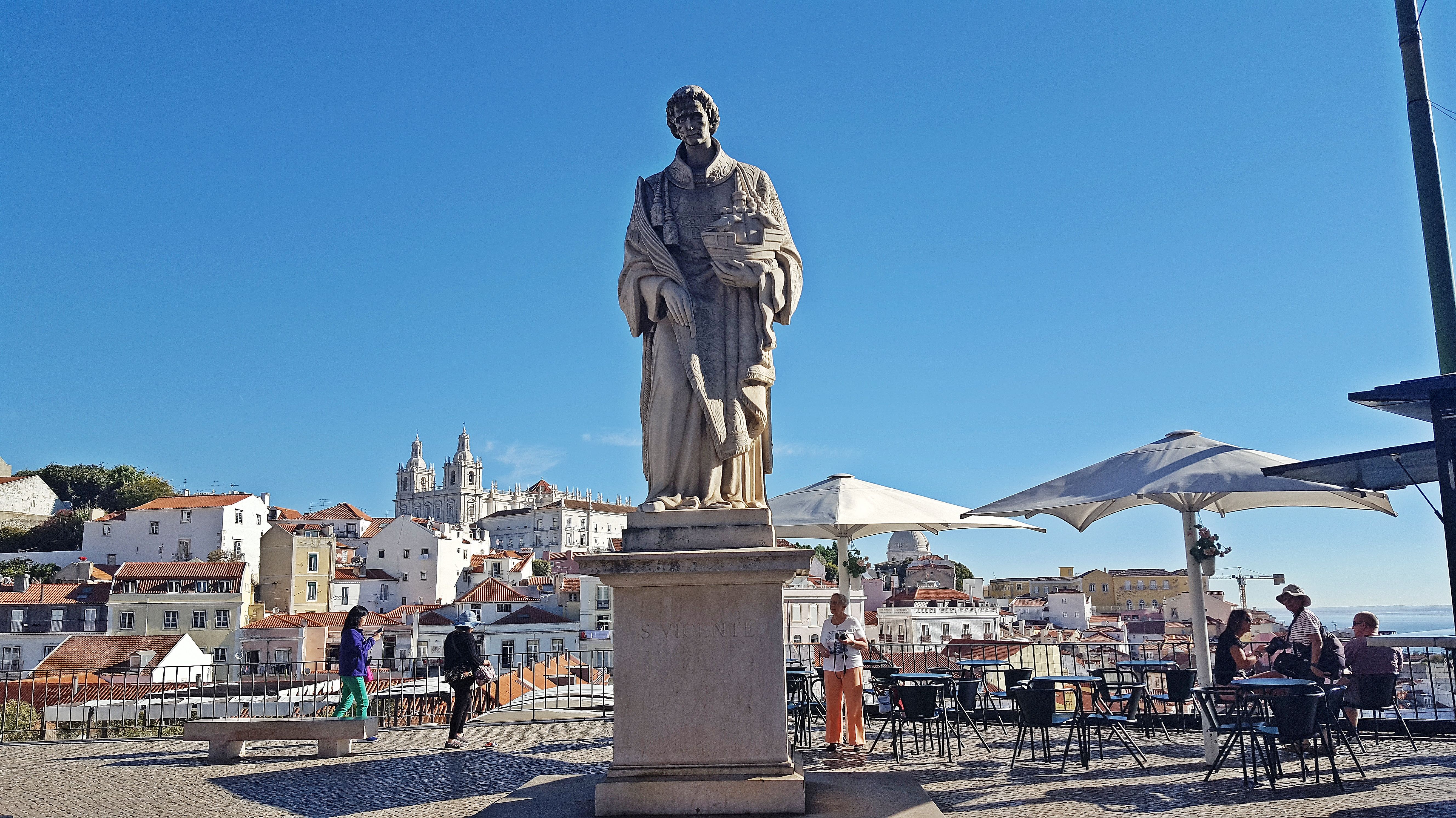 https://mdw-travel-data-us-east-1.s3.amazonaws.com/img/country/Portugal/Portas-do-Mar/img_03.jpg