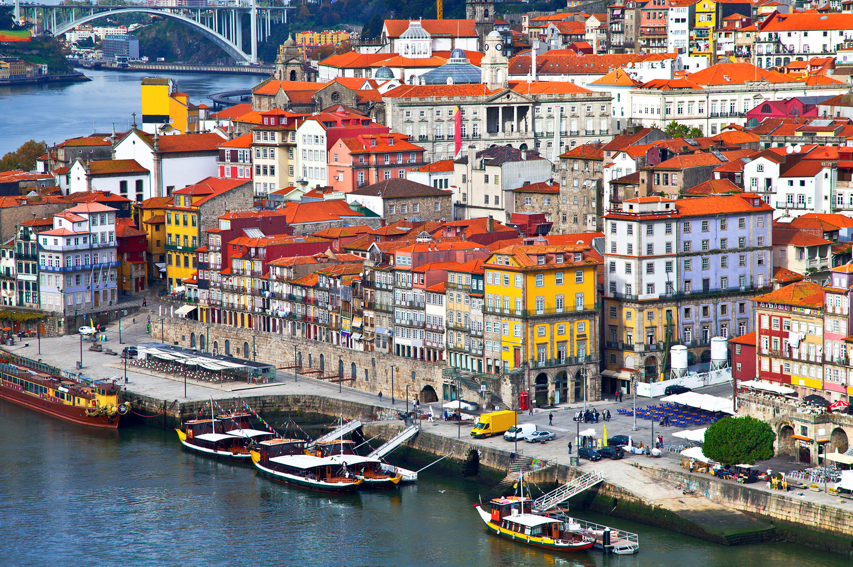https://mdw-travel-data-us-east-1.s3.amazonaws.com/img/country/Portugal/Porto-City-Park/img_01.jpg