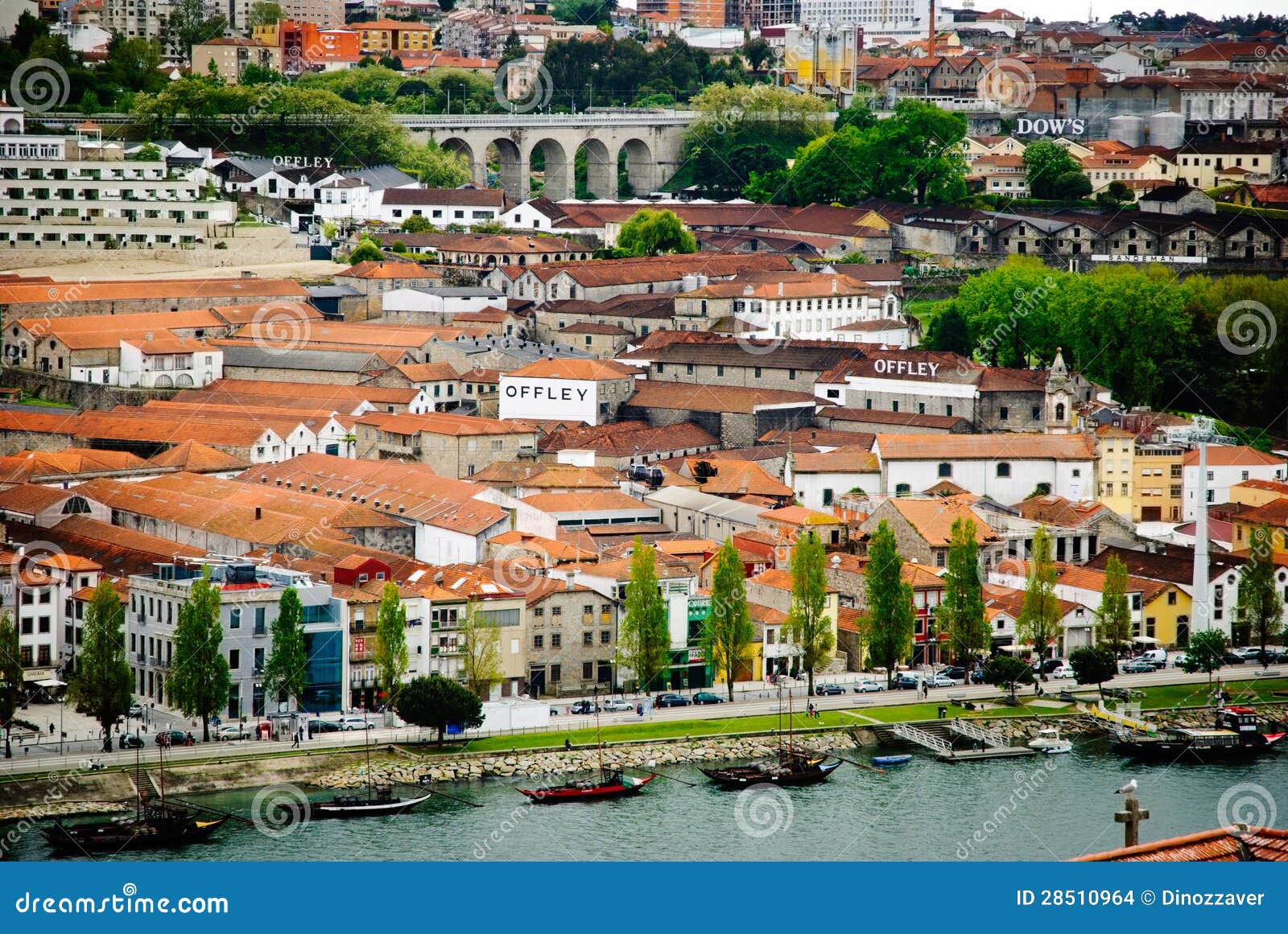 https://mdw-travel-data-us-east-1.s3.amazonaws.com/img/country/Portugal/Porto-Wine-Cellars/img_03.jpg