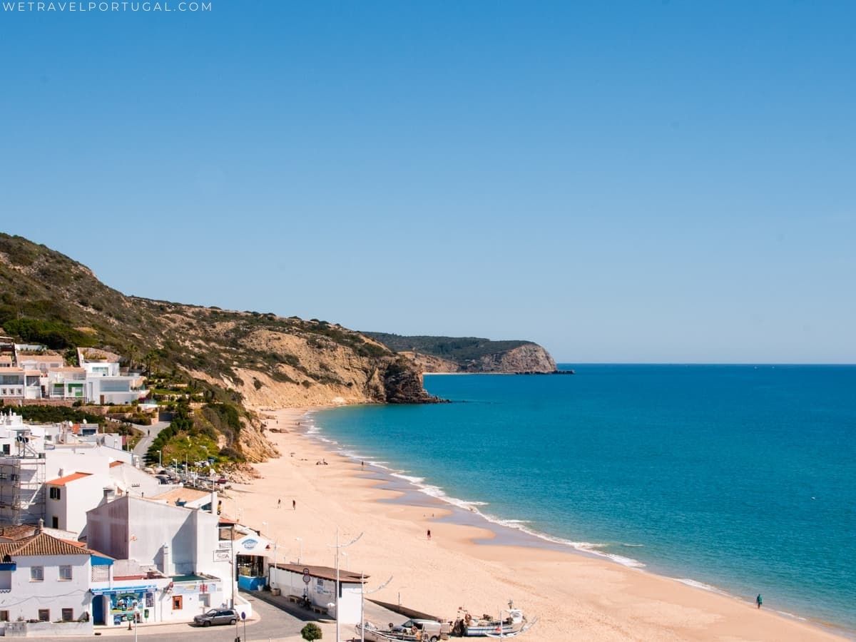 https://mdw-travel-data-us-east-1.s3.amazonaws.com/img/country/Portugal/Praia-da-Salema/img_01.jpg