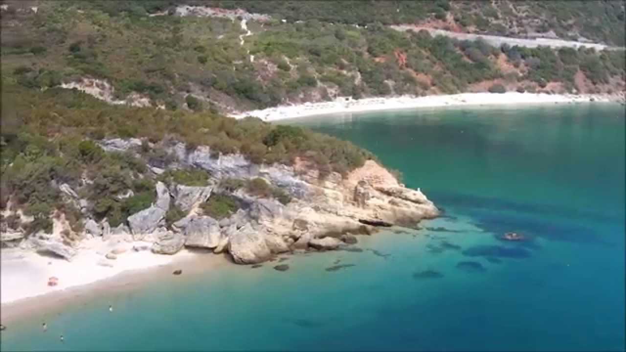 https://mdw-travel-data-us-east-1.s3.amazonaws.com/img/country/Portugal/Praia-de-Coelhos/img_03.jpg