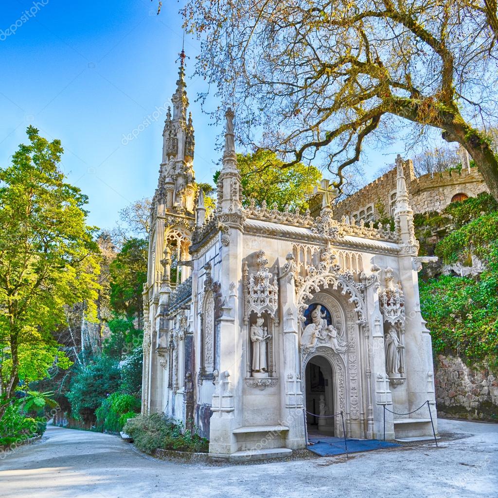 https://mdw-travel-data-us-east-1.s3.amazonaws.com/img/country/Portugal/Quinta-da-Capela/img_03.jpg