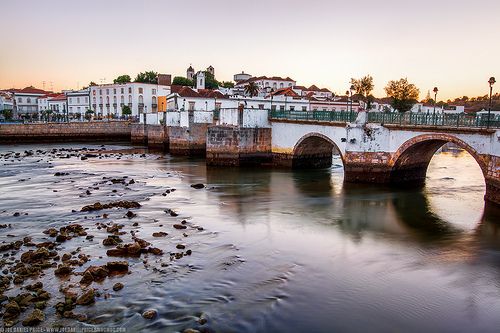 https://mdw-travel-data-us-east-1.s3.amazonaws.com/img/country/Portugal/Roman-Bridge-of-Tavira/img_03.jpg