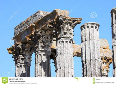 https://mdw-travel-data-us-east-1.s3.amazonaws.com/img/country/Portugal/Roman-Temple-of-Evora/img_02.jpg