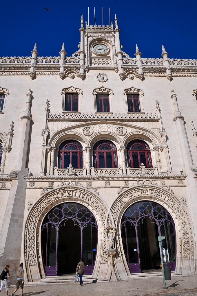 https://mdw-travel-data-us-east-1.s3.amazonaws.com/img/country/Portugal/Rossio-Railway-Station/img_00.jpg