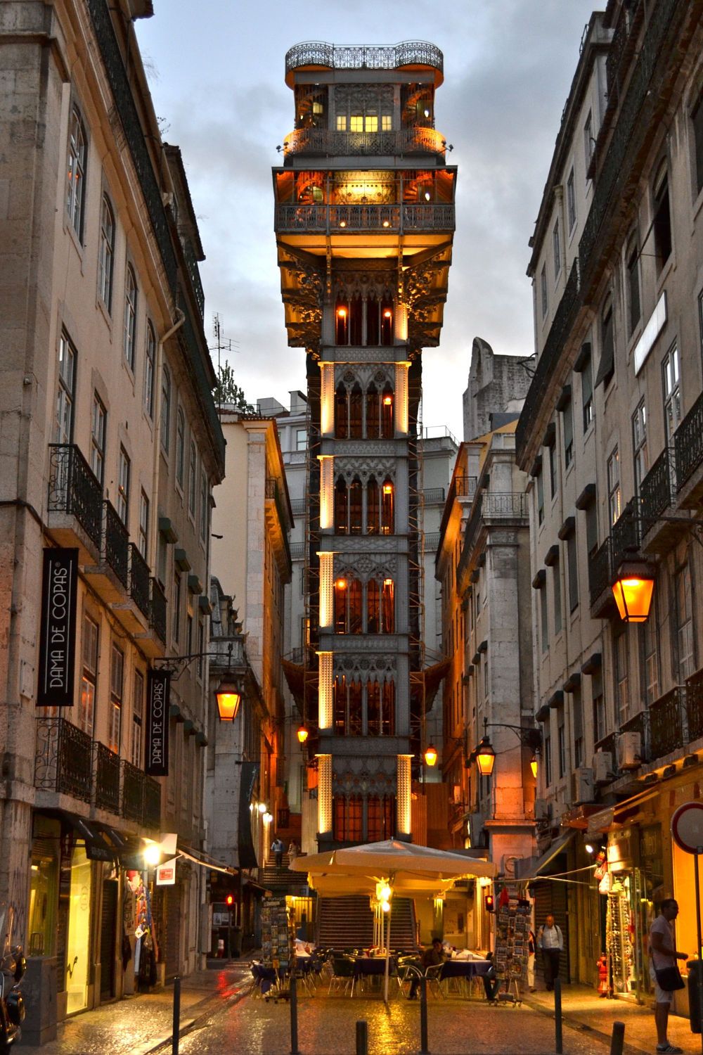 https://mdw-travel-data-us-east-1.s3.amazonaws.com/img/country/Portugal/Santa-Justa-Lift/img_00.jpg