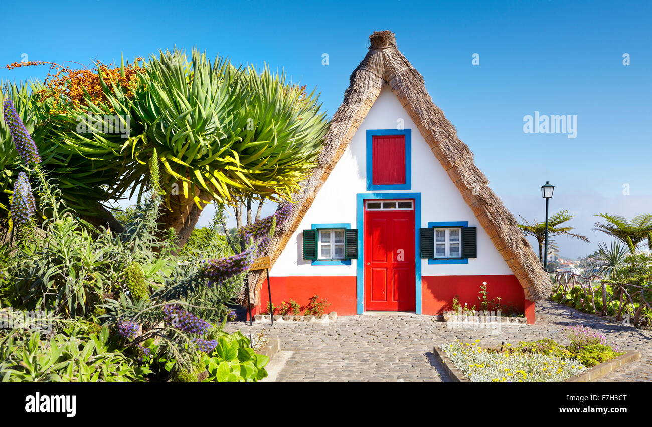 https://mdw-travel-data-us-east-1.s3.amazonaws.com/img/country/Portugal/Santana-Village/img_02.jpg