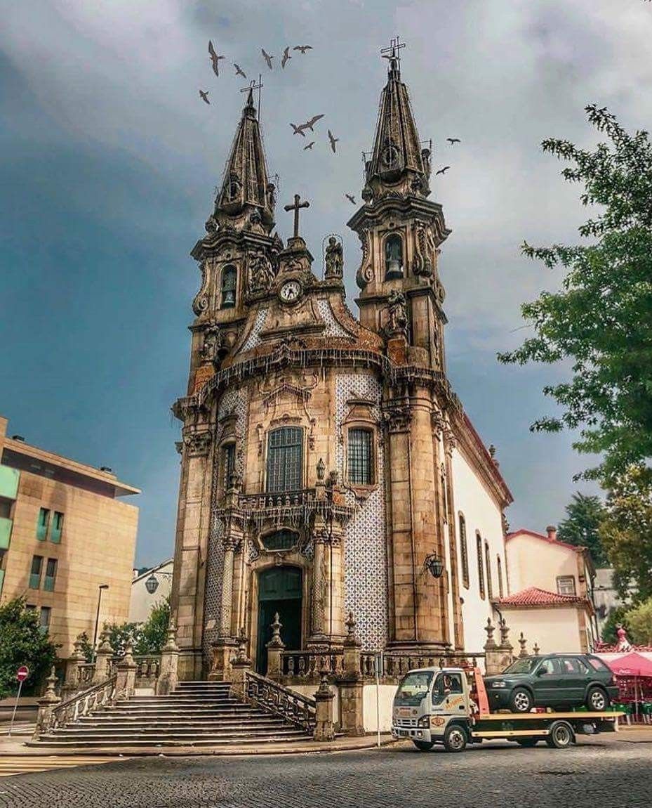 https://mdw-travel-data-us-east-1.s3.amazonaws.com/img/country/Portugal/Sao-Gualter-Church/img_02.jpg