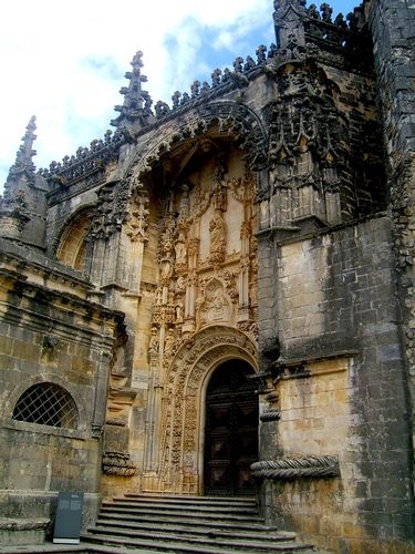 https://mdw-travel-data-us-east-1.s3.amazonaws.com/img/country/Portugal/Sao-Gualter-Church/img_03.jpg