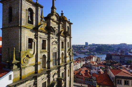 https://mdw-travel-data-us-east-1.s3.amazonaws.com/img/country/Portugal/Sao-Lourenco-Church/img_01.jpg