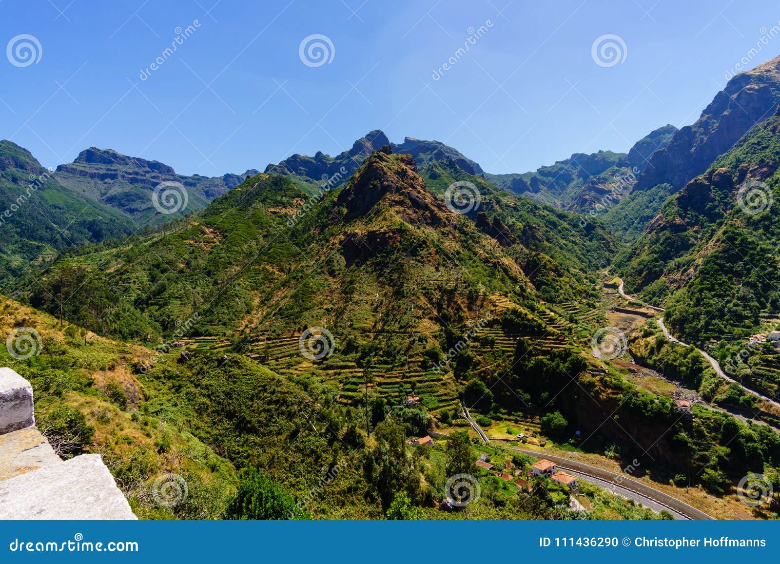 https://mdw-travel-data-us-east-1.s3.amazonaws.com/img/country/Portugal/Serra-de-Agua/img_02.jpg