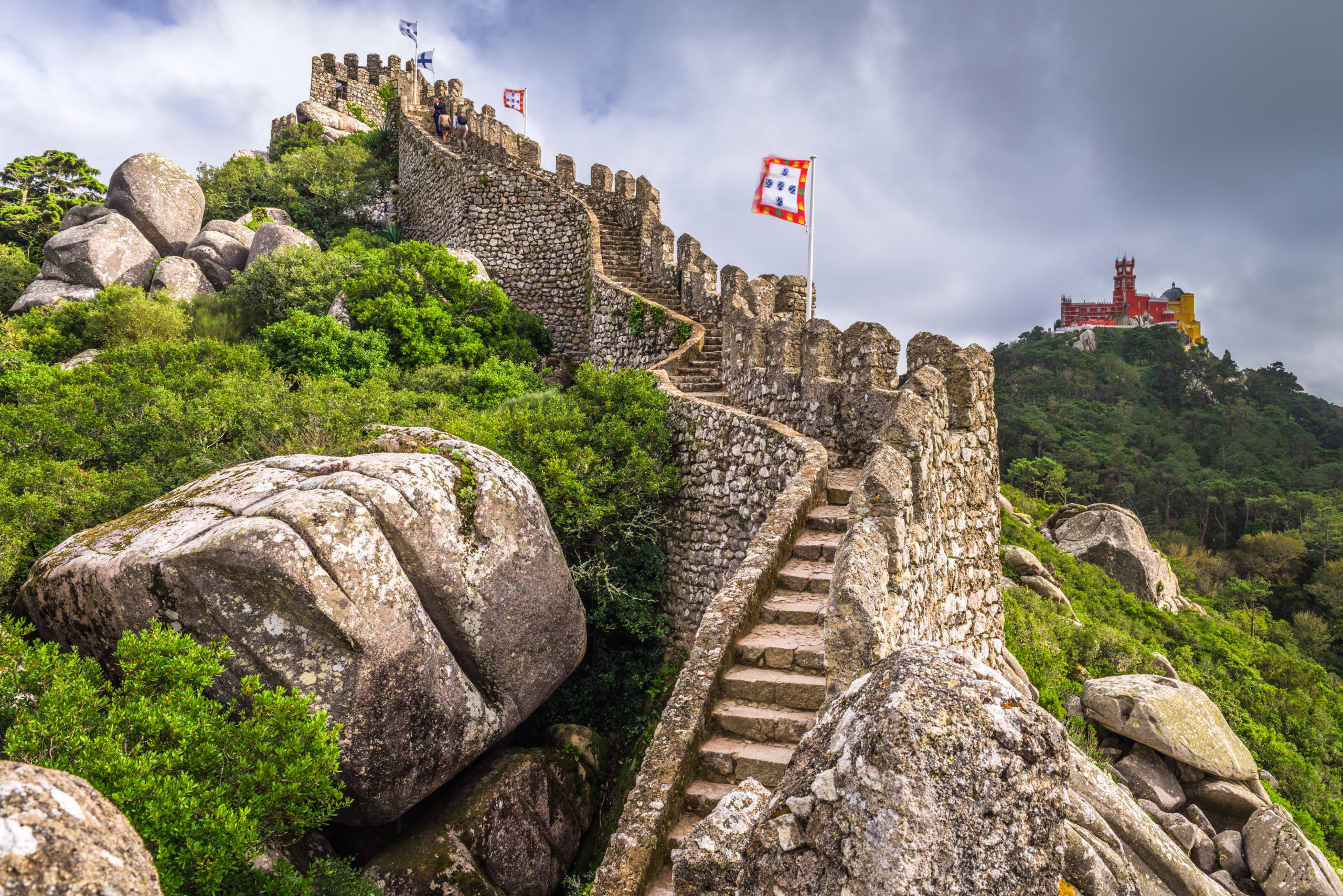https://mdw-travel-data-us-east-1.s3.amazonaws.com/img/country/Portugal/Sintra-Mountains/img_01.jpg