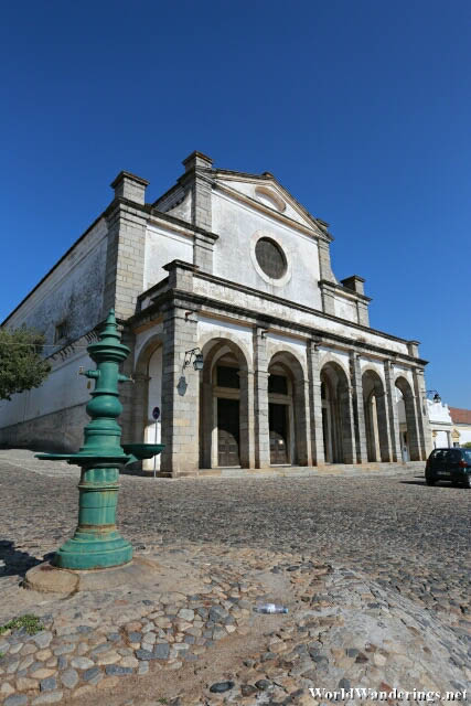 https://mdw-travel-data-us-east-1.s3.amazonaws.com/img/country/Portugal/University-of-Evora/img_02.jpg