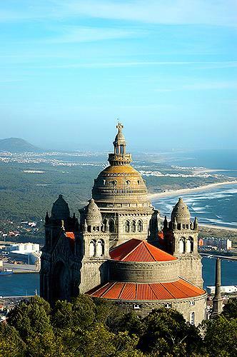 https://mdw-travel-data-us-east-1.s3.amazonaws.com/img/country/Portugal/Viana-do-Castelo/img_01.jpg
