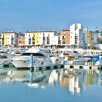 https://mdw-travel-data-us-east-1.s3.amazonaws.com/img/country/Portugal/Vilamoura-Beach/img_03.jpg
