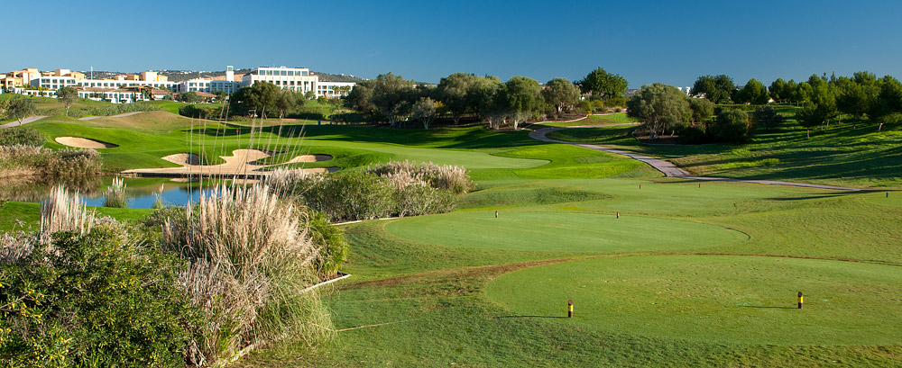 https://mdw-travel-data-us-east-1.s3.amazonaws.com/img/country/Portugal/Vilamoura-Golf-Courses/img_02.jpg