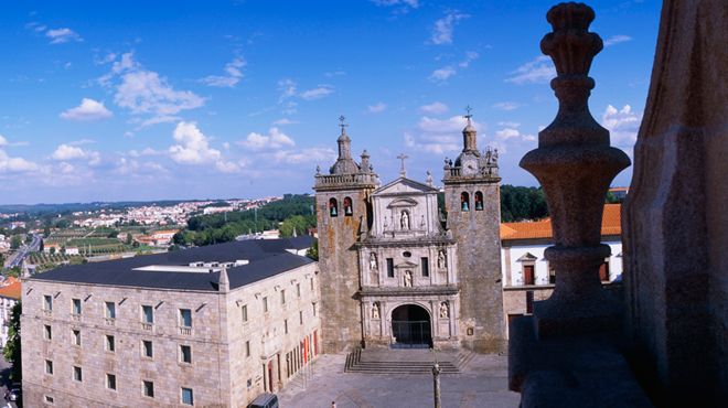 https://mdw-travel-data-us-east-1.s3.amazonaws.com/img/country/Portugal/Viseu-Cathedral-Interpretive-Center/img_02.jpg