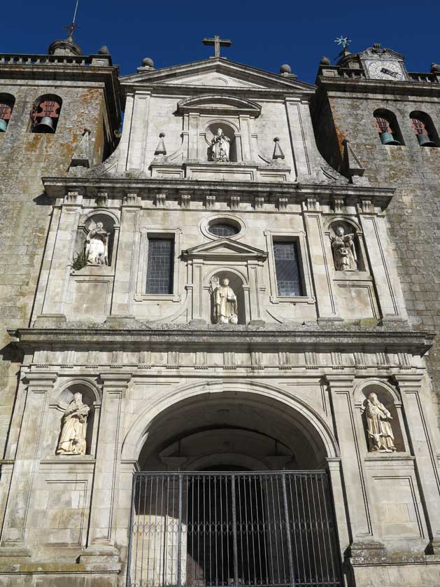 https://mdw-travel-data-us-east-1.s3.amazonaws.com/img/country/Portugal/Viseu-Cathedral/img_03.jpg