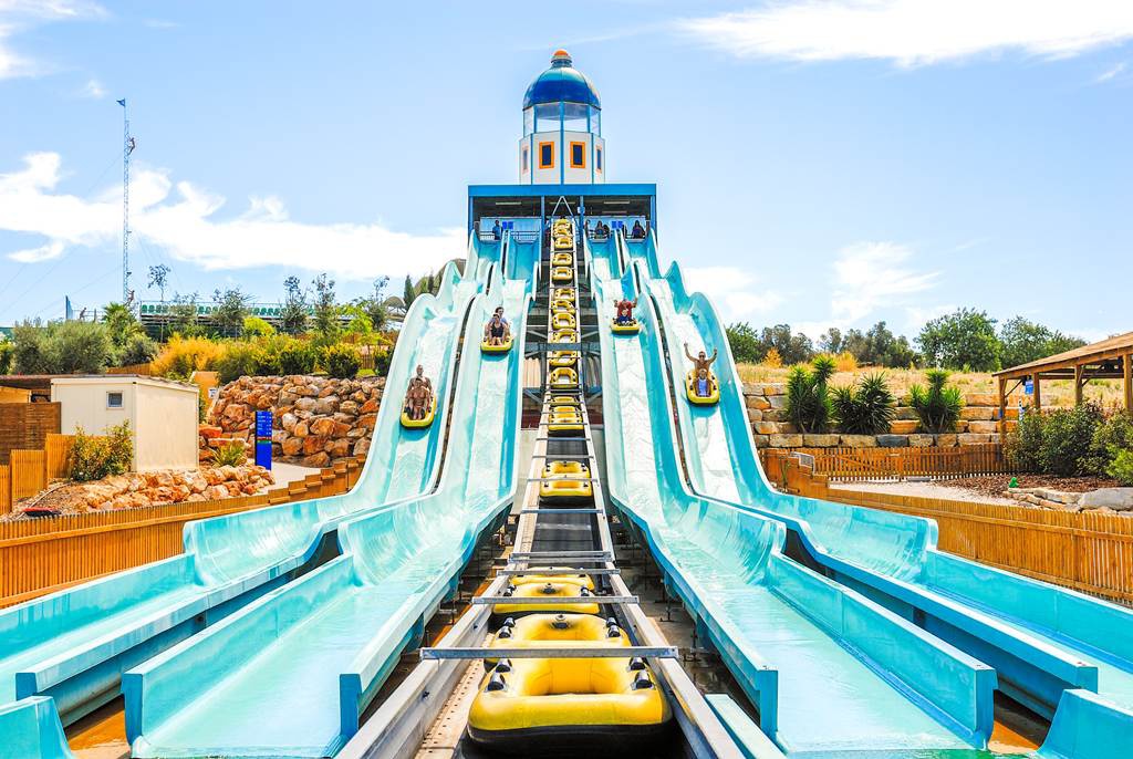 https://mdw-travel-data-us-east-1.s3.amazonaws.com/img/country/Portugal/Zoomarine-Algarve-Aqua-Park/img_03.jpg