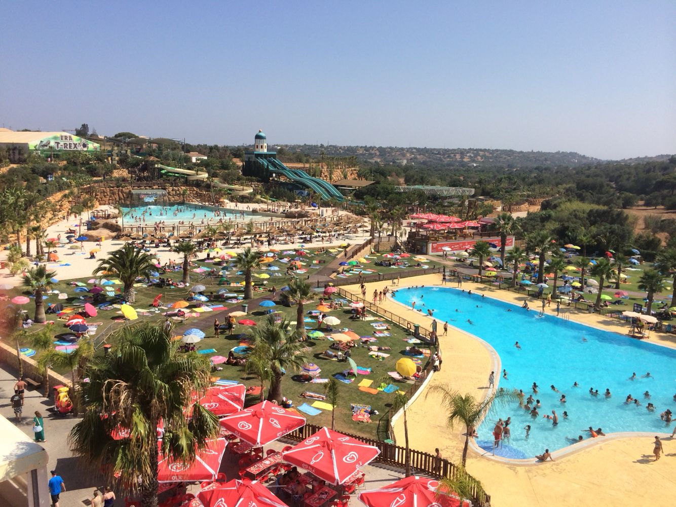 https://mdw-travel-data-us-east-1.s3.amazonaws.com/img/country/Portugal/Zoomarine-Algarve/img_01.jpg