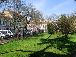 https://mdw-travel-data-us-east-1.s3.amazonaws.com/img/country/Romania/1-Decembrie-Park/img_01.jpg