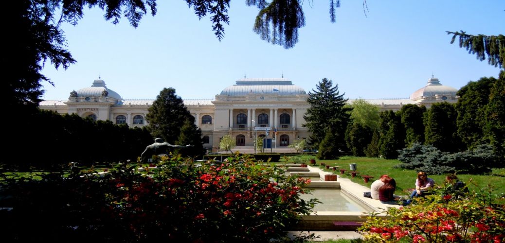 https://mdw-travel-data-us-east-1.s3.amazonaws.com/img/country/Romania/AI-Cuza-University---Campus-Libraries/img_02.jpg