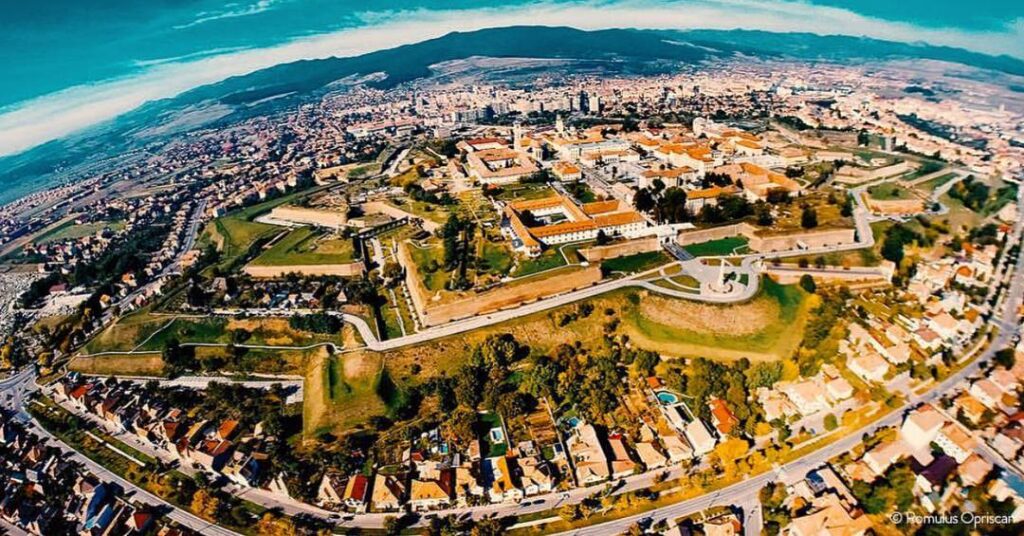 https://mdw-travel-data-us-east-1.s3.amazonaws.com/img/country/Romania/Albac-County/img_03.jpg