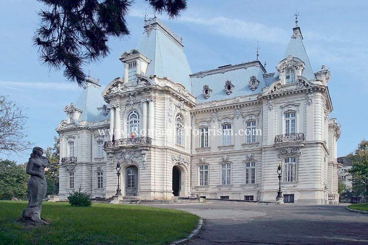 https://mdw-travel-data-us-east-1.s3.amazonaws.com/img/country/Romania/Art-Museum-of-Craiova/img_02.jpg