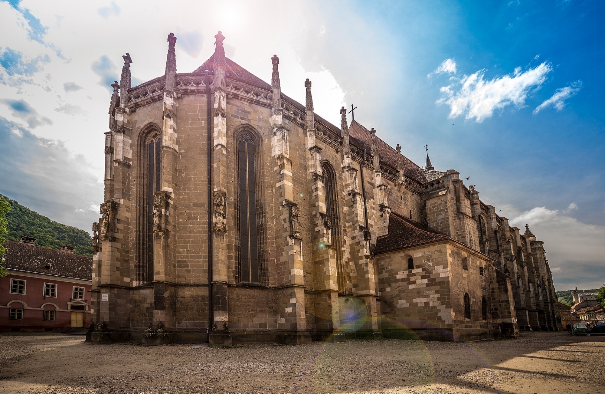 https://mdw-travel-data-us-east-1.s3.amazonaws.com/img/country/Romania/Black-Church/img_00.jpg