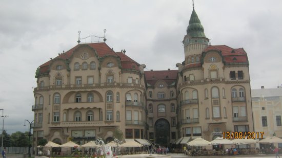 https://mdw-travel-data-us-east-1.s3.amazonaws.com/img/country/Romania/Black-Hawk-Palace-Arcade/img_02.jpg